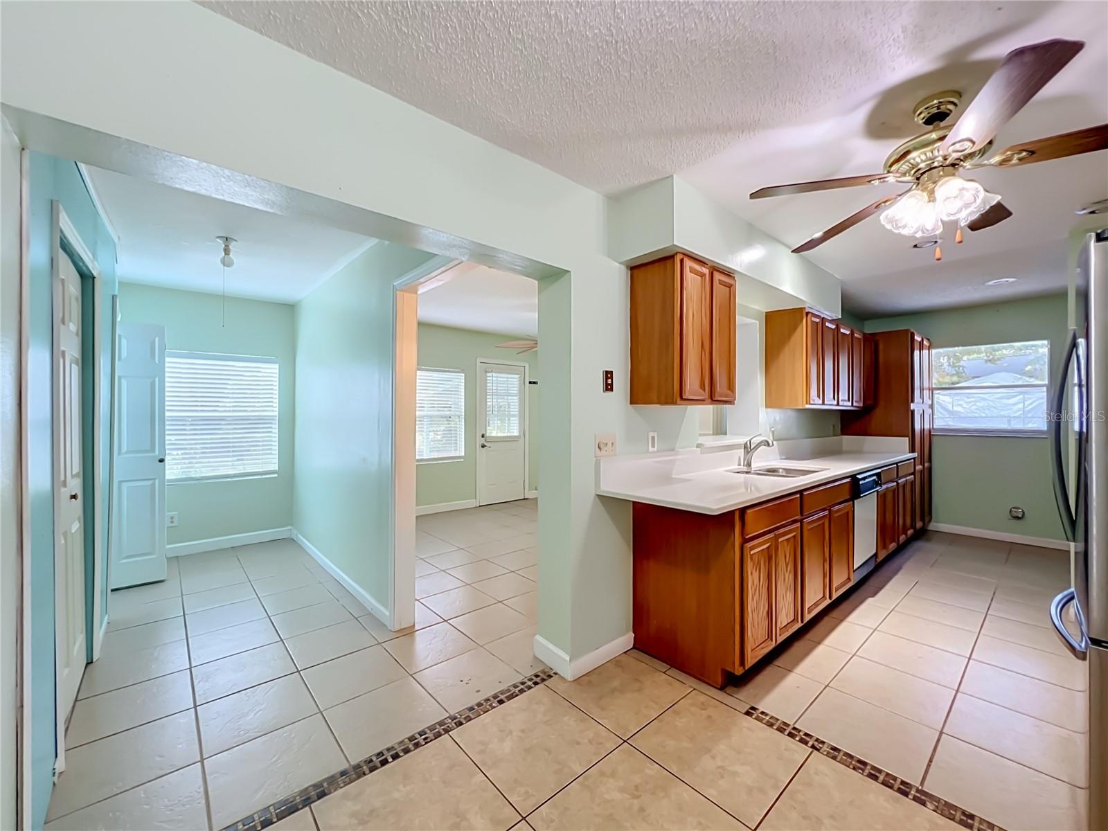 1118 Little Spring Hill Dr Property Photo 9
