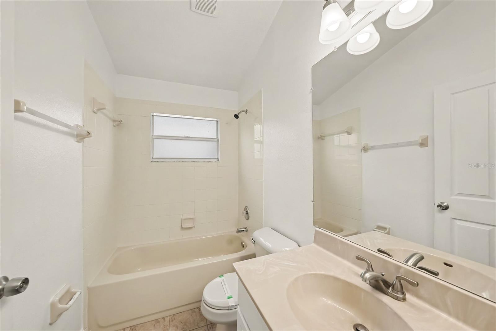 16312 Bridgecrossing Dr Property Photo 18