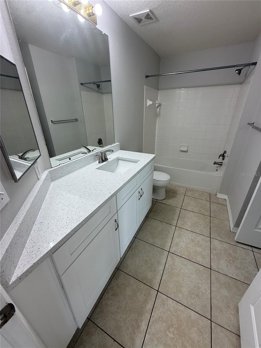 2000 Erving Cir #303 Property Photo 8