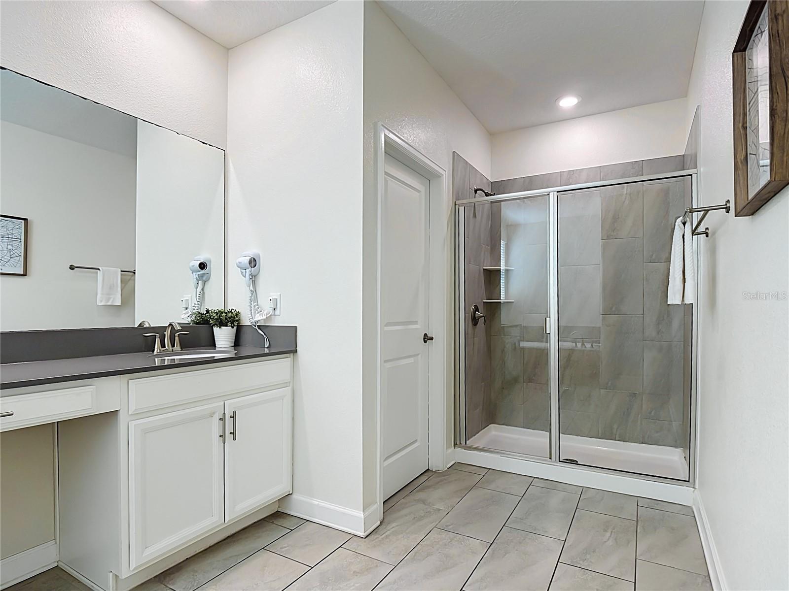 2735 Bookmark Dr Property Photo 29
