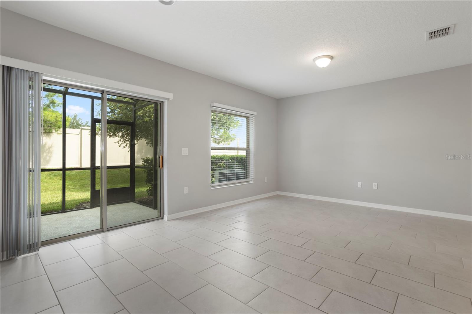 1121 Flowing Tide Dr Property Photo 8