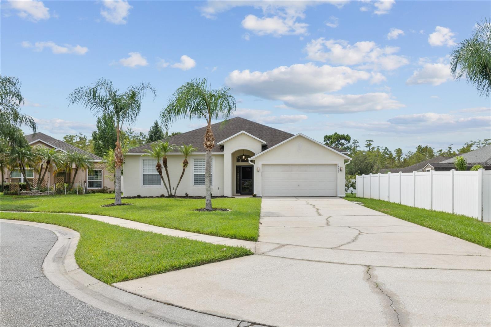 14424 Babylon Way Property Photo 2