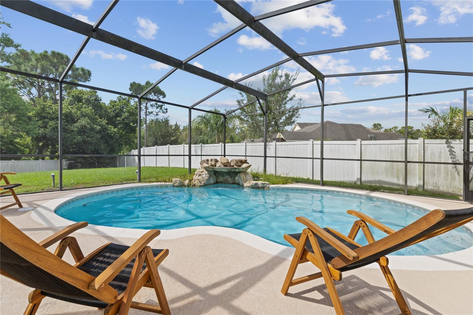 14424 Babylon Way Property Photo 3