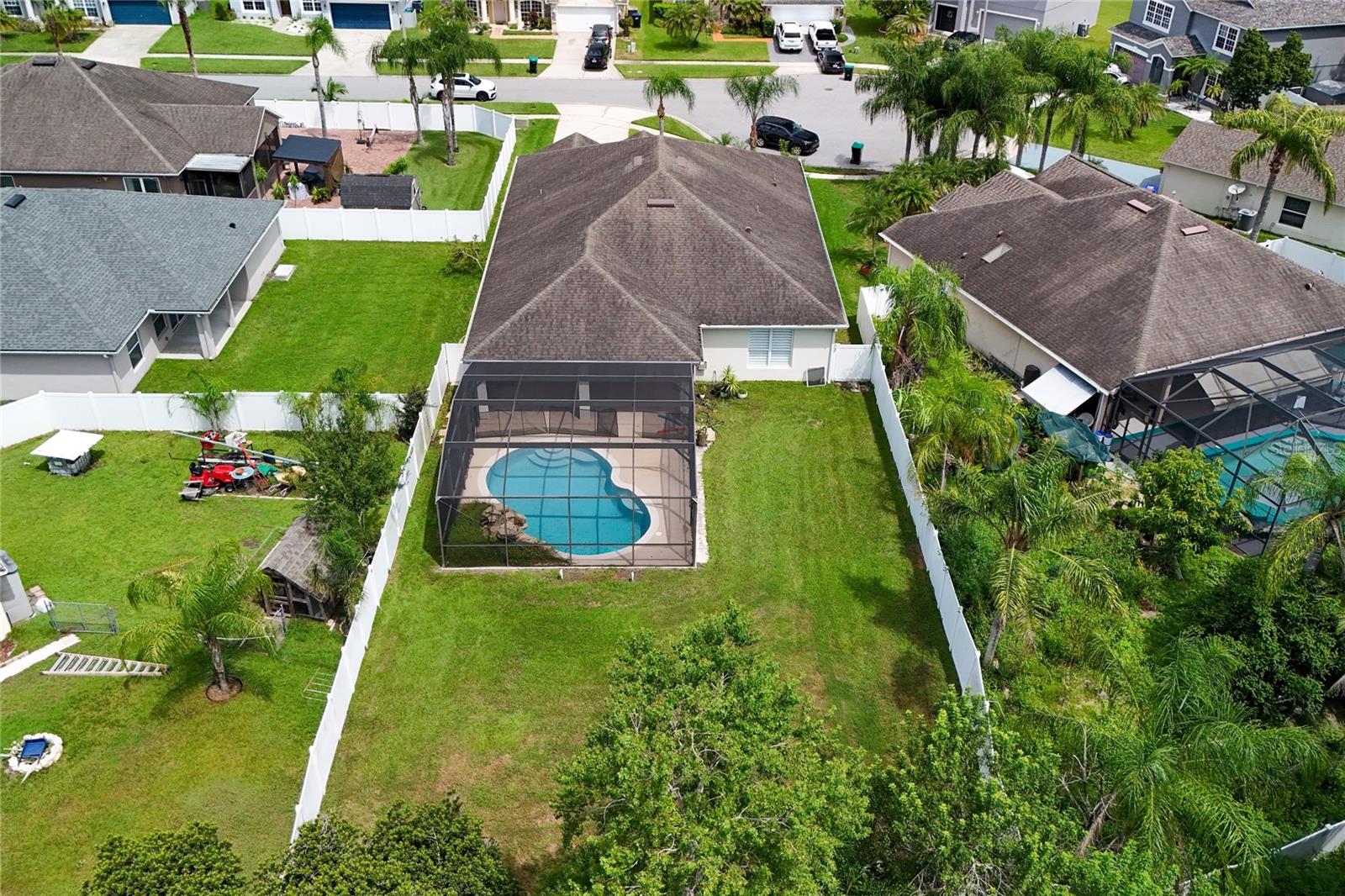 14424 Babylon Way Property Photo 7
