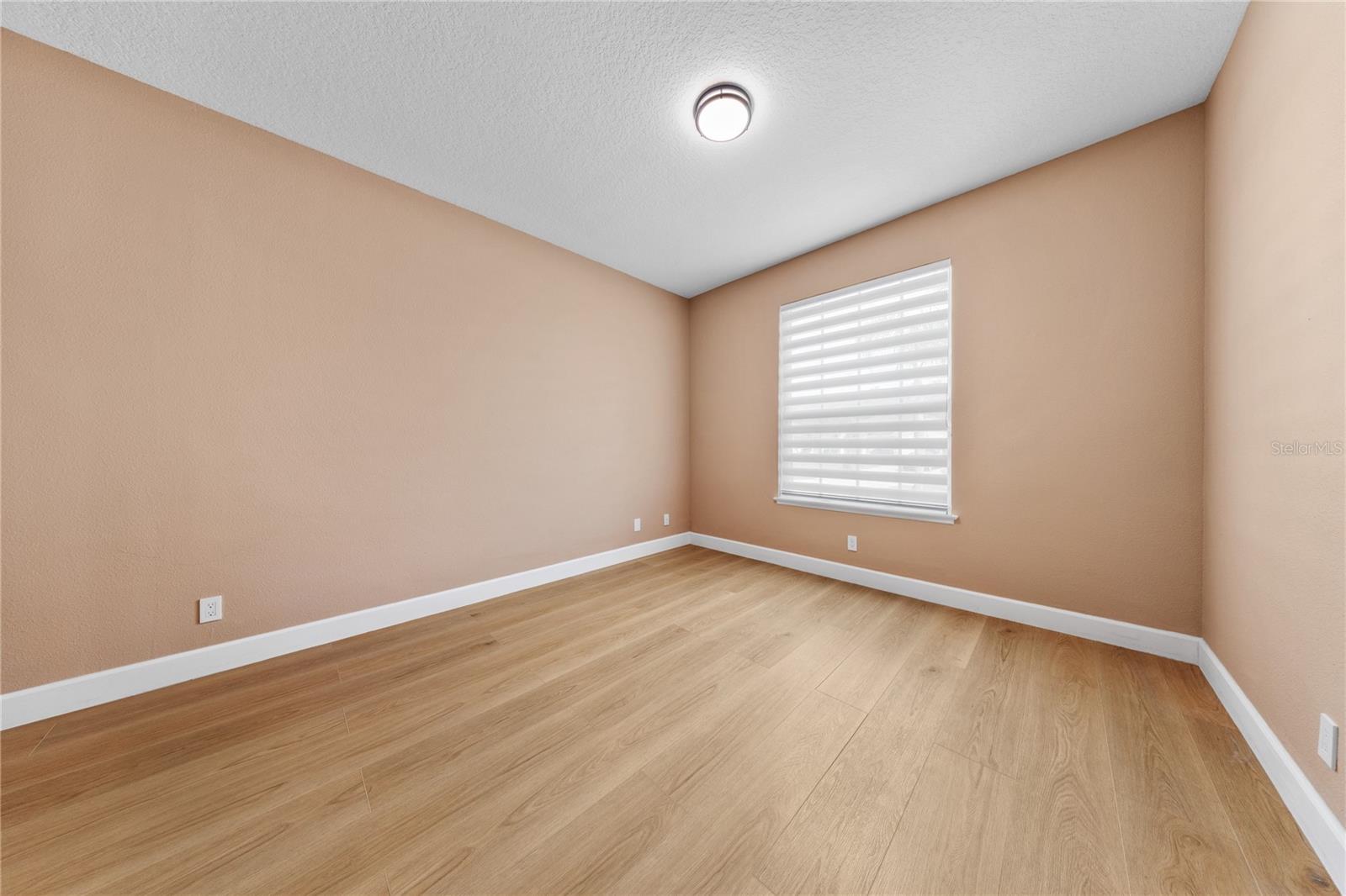 14424 Babylon Way Property Photo 45
