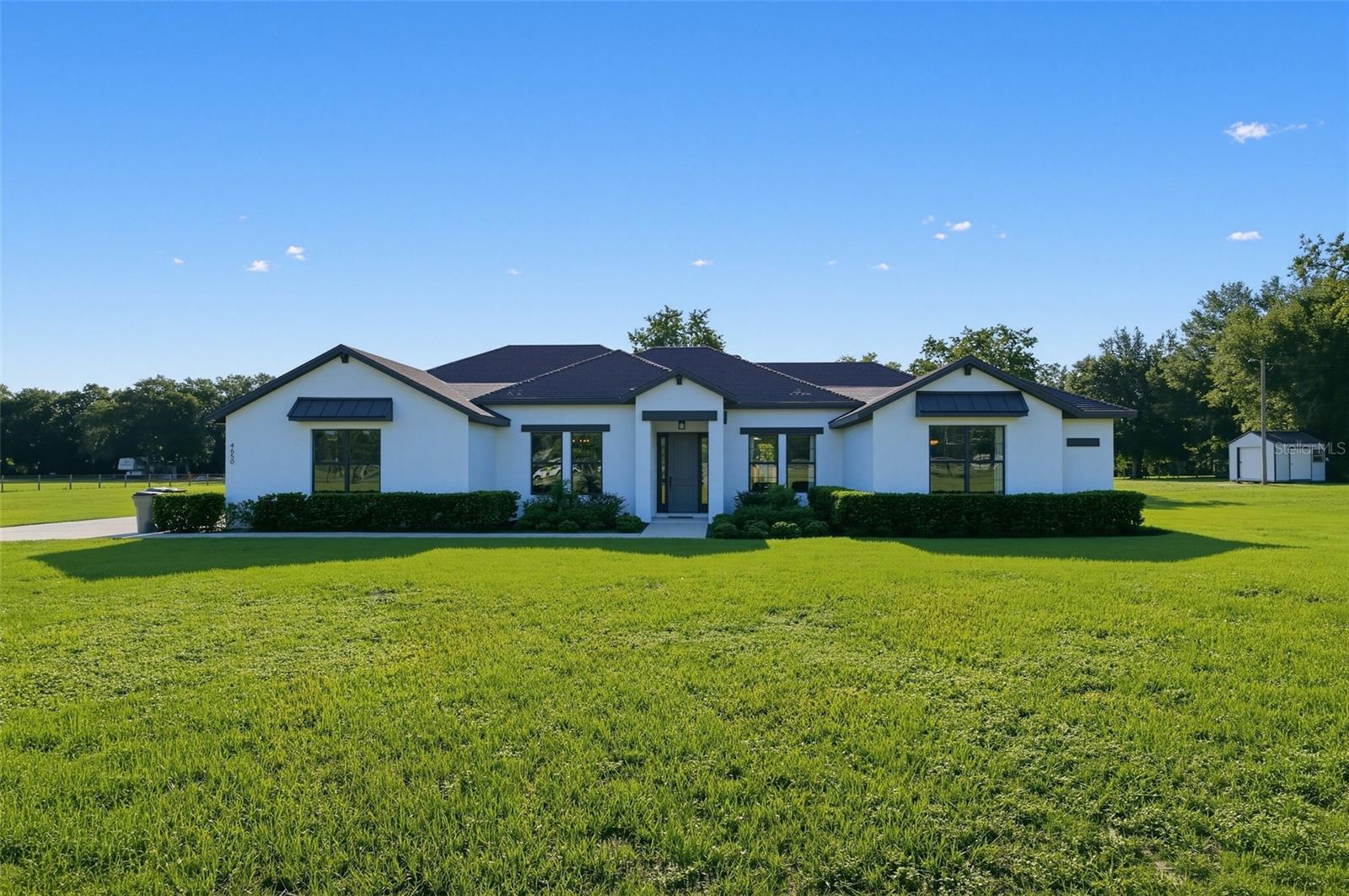 4650 Lake Pickett Dr Property Photo 1