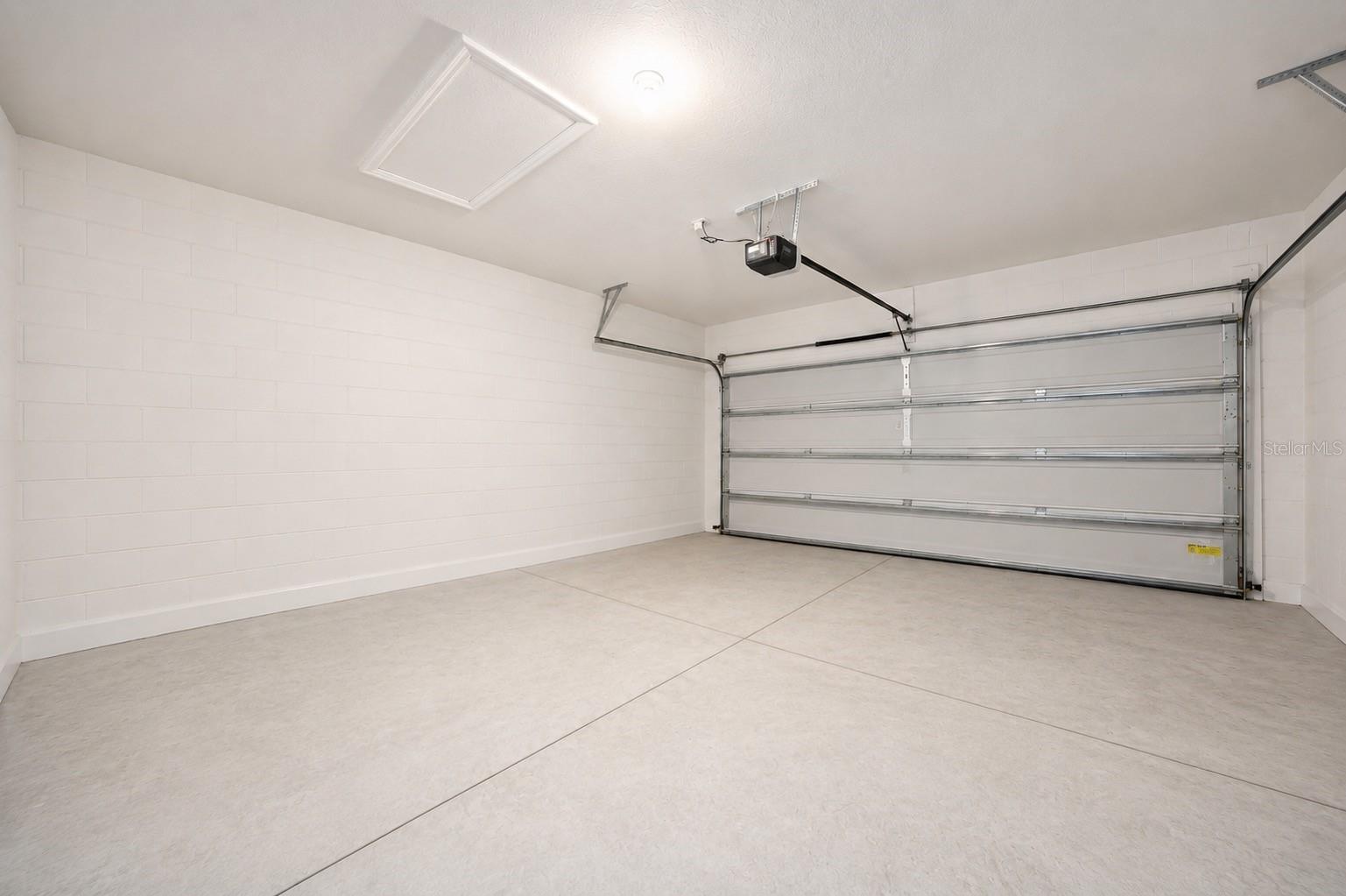 2694 Neverland Dr Property Photo 39