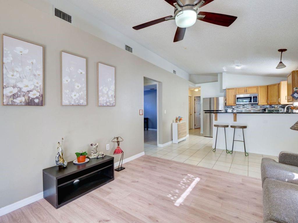1012 Vista Palma Way Property Photo 5