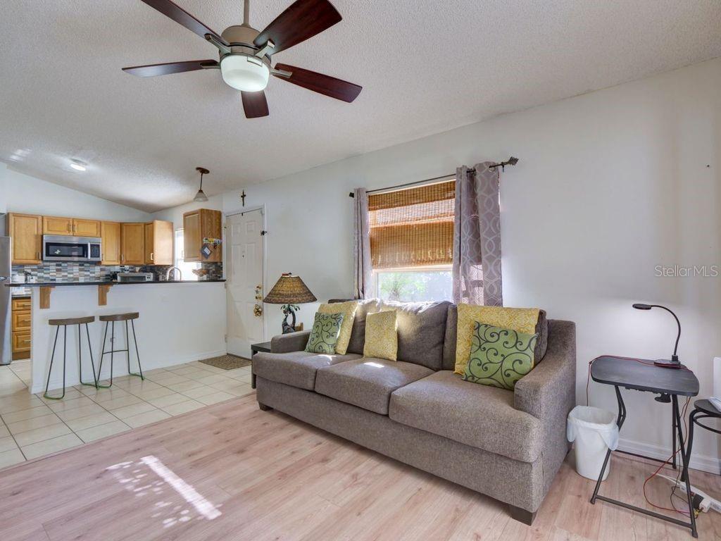 1012 Vista Palma Way Property Photo 6