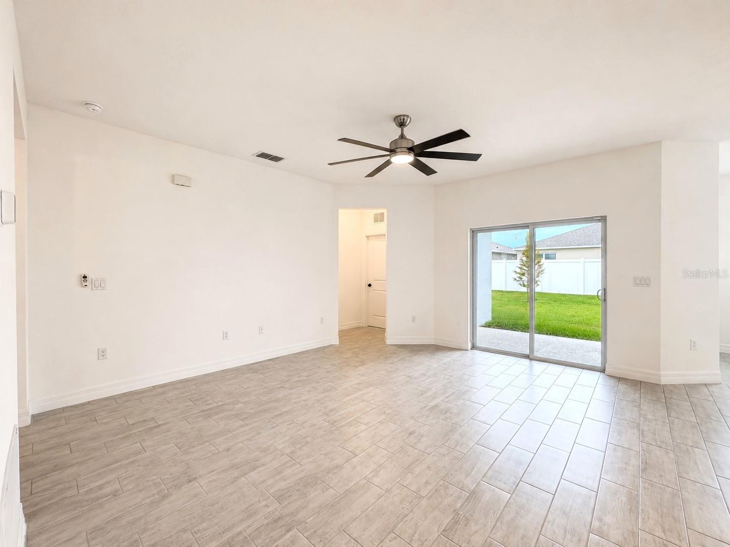 5815 Camilla St Property Photo 11