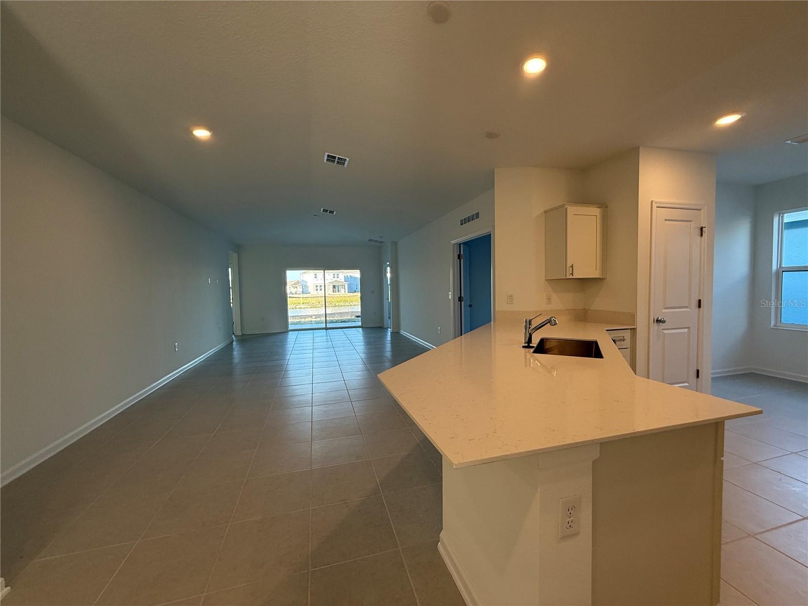 5786 Gingham Dr Property Photo 12