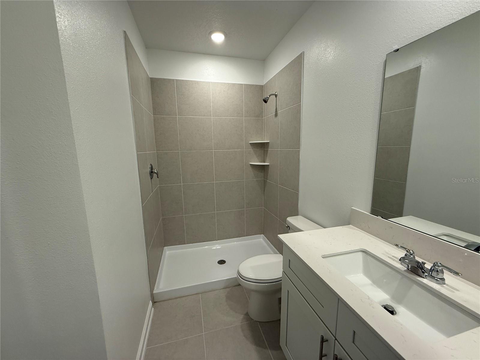 5786 Gingham Dr Property Photo 33