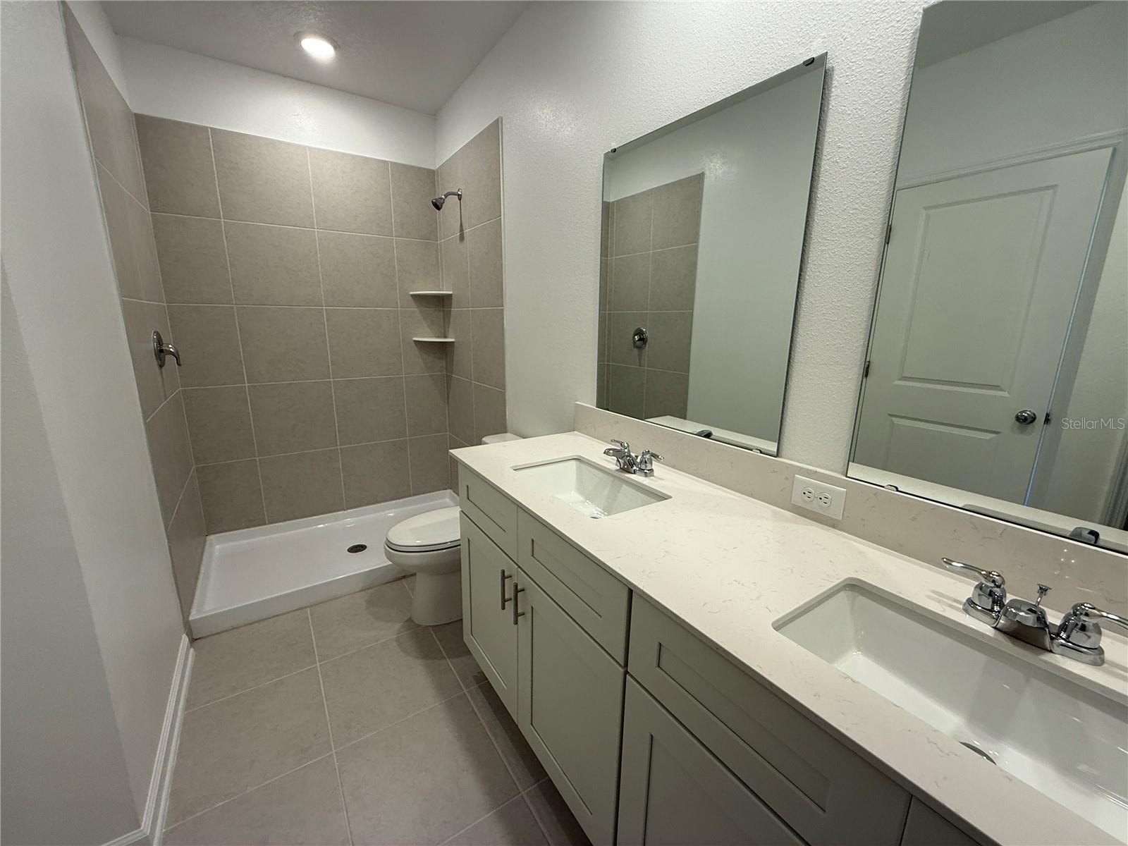 5786 Gingham Dr Property Photo 34