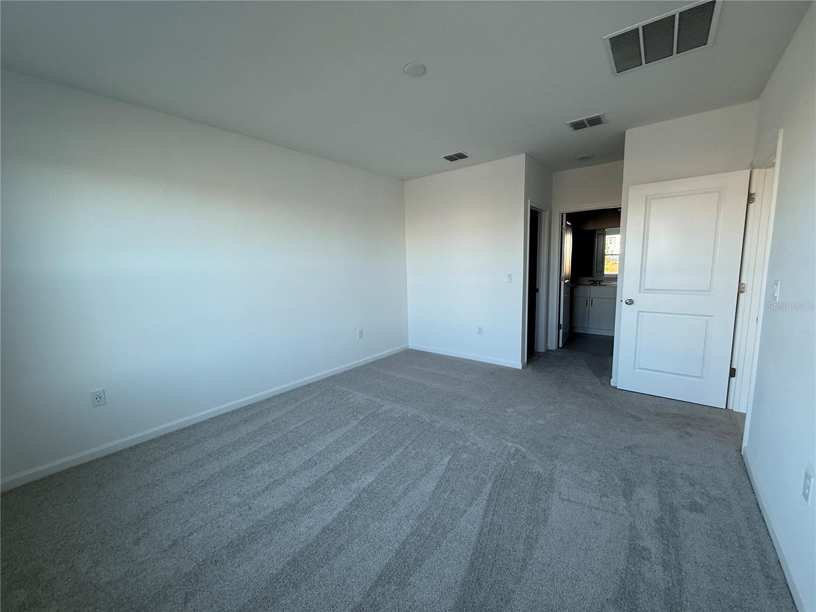 5786 Gingham Dr Property Photo 40