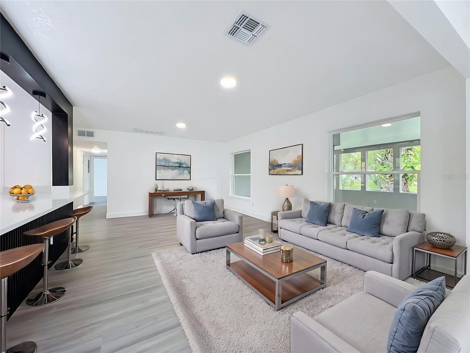 3202 Tradewinds Trl Property Photo 2