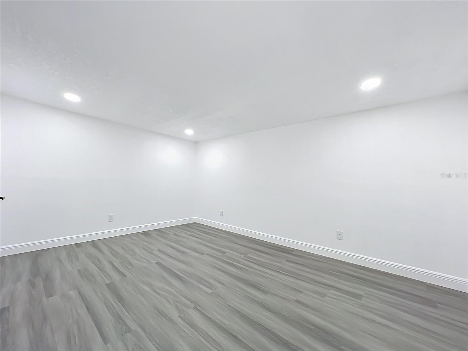 3202 Tradewinds Trl Property Photo 12