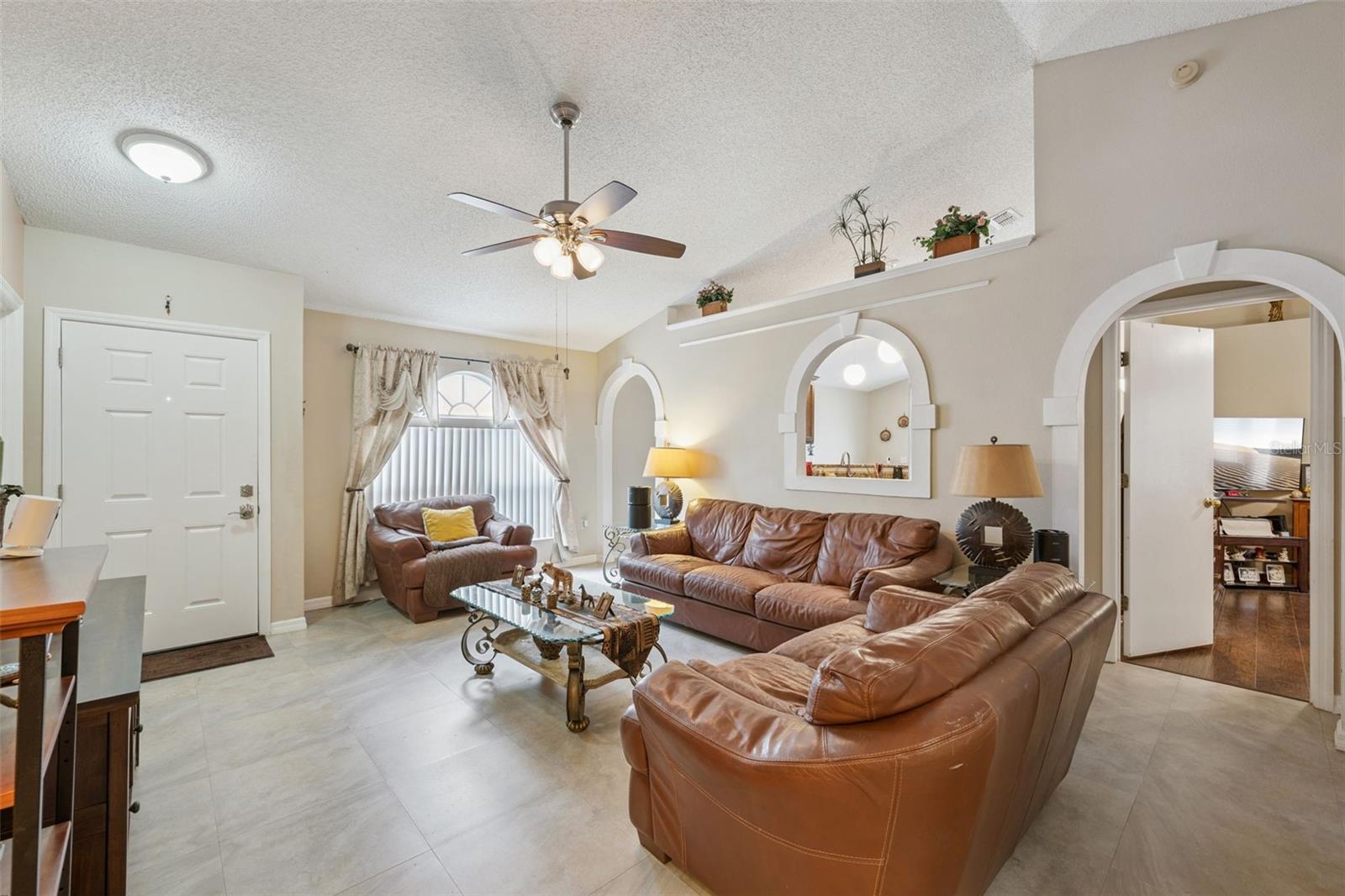 10044 Richardson Ct Property Photo 3
