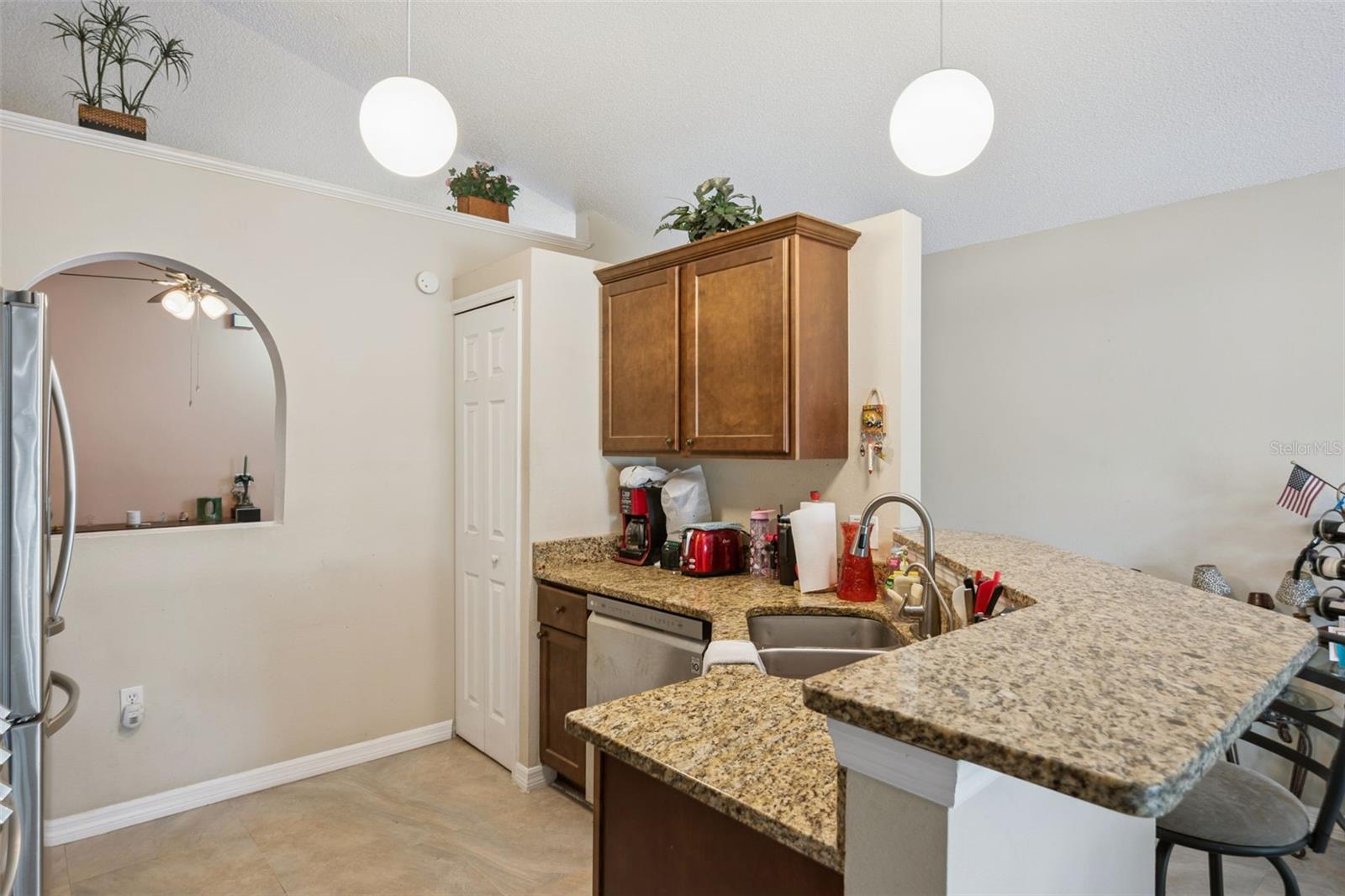 10044 Richardson Ct Property Photo 5