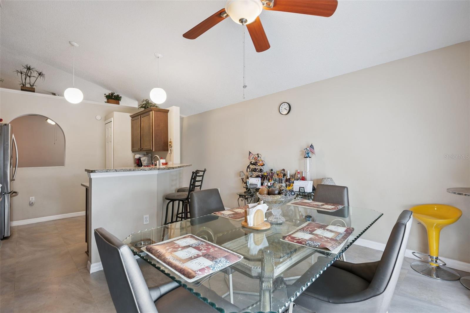 10044 Richardson Ct Property Photo 6