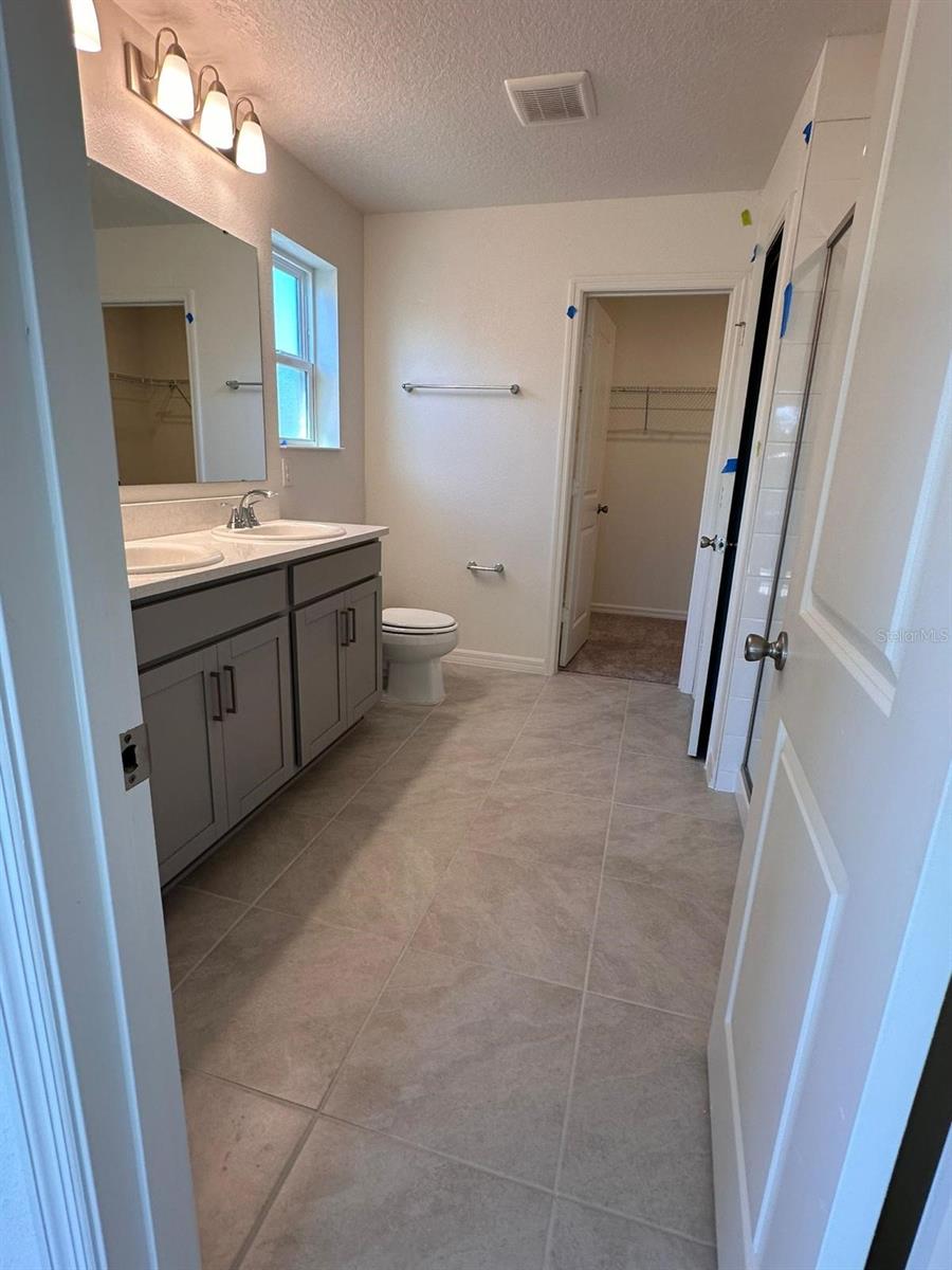 16553 Brook Isle Way Property Photo 9