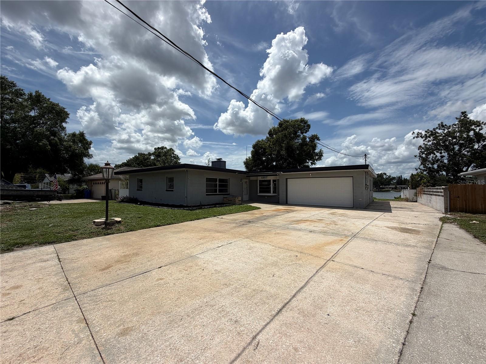 6907 SPENCER CIR