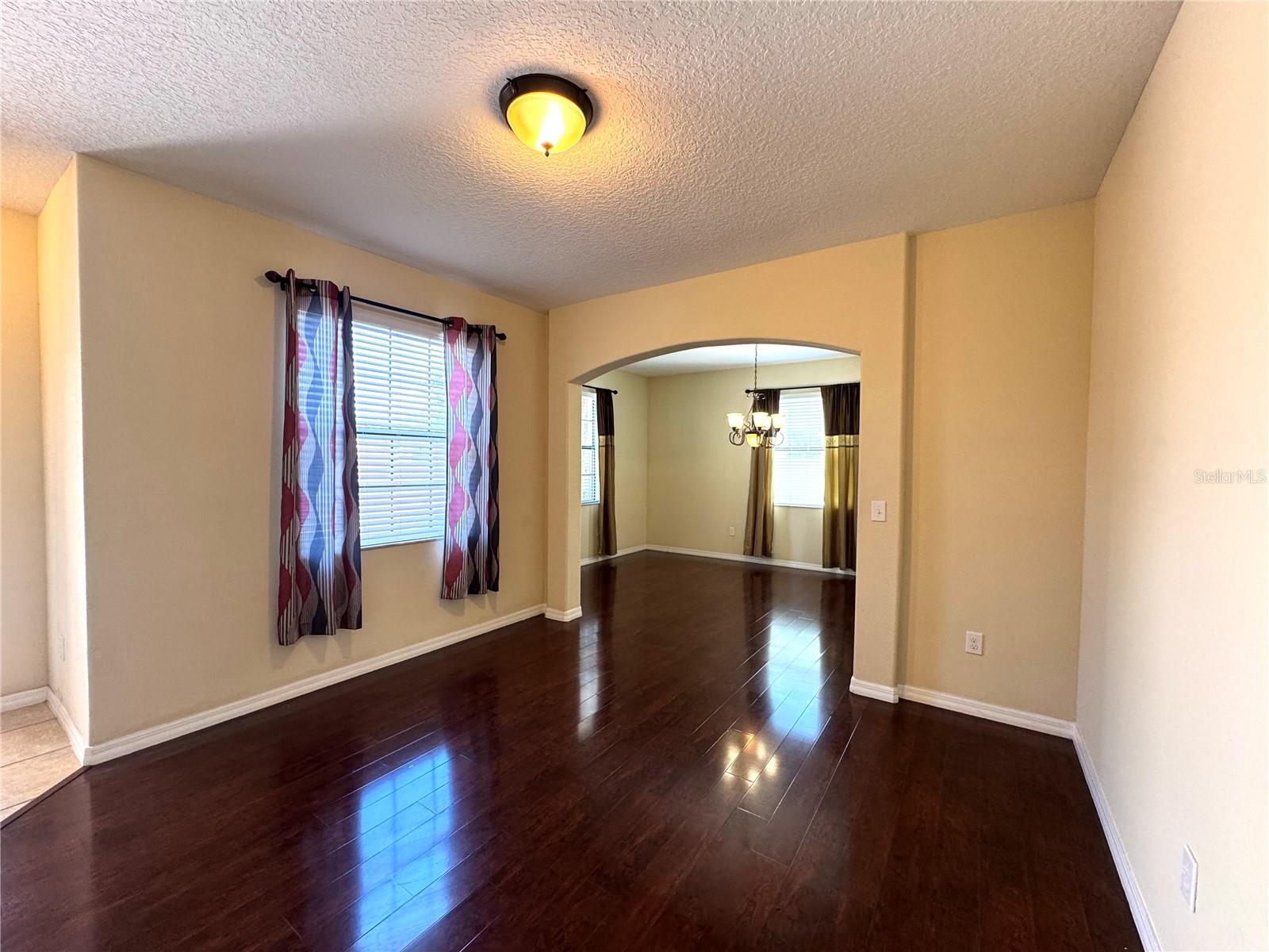 2890 Spring Breeze Way Property Photo 7