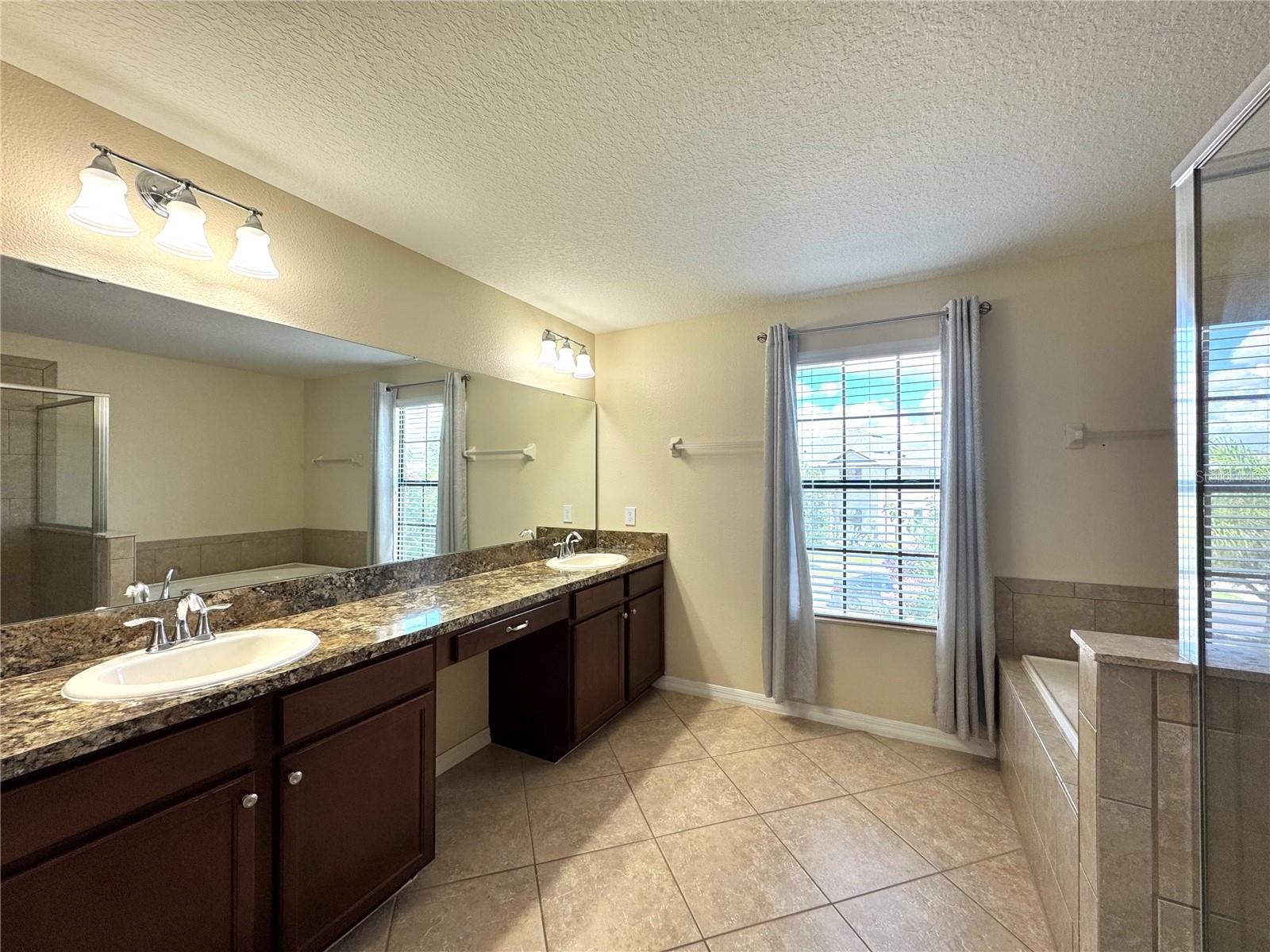 2890 Spring Breeze Way Property Photo 17
