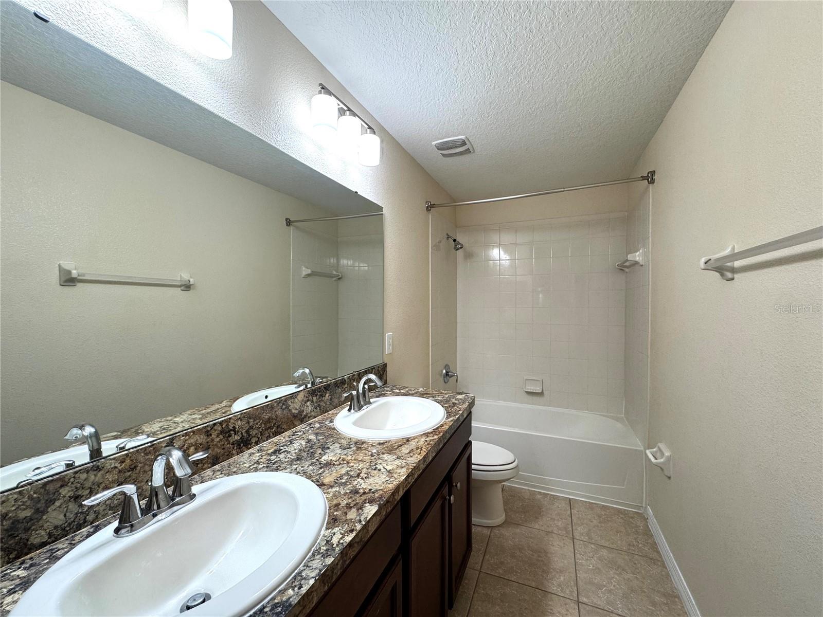 2890 Spring Breeze Way Property Photo 24