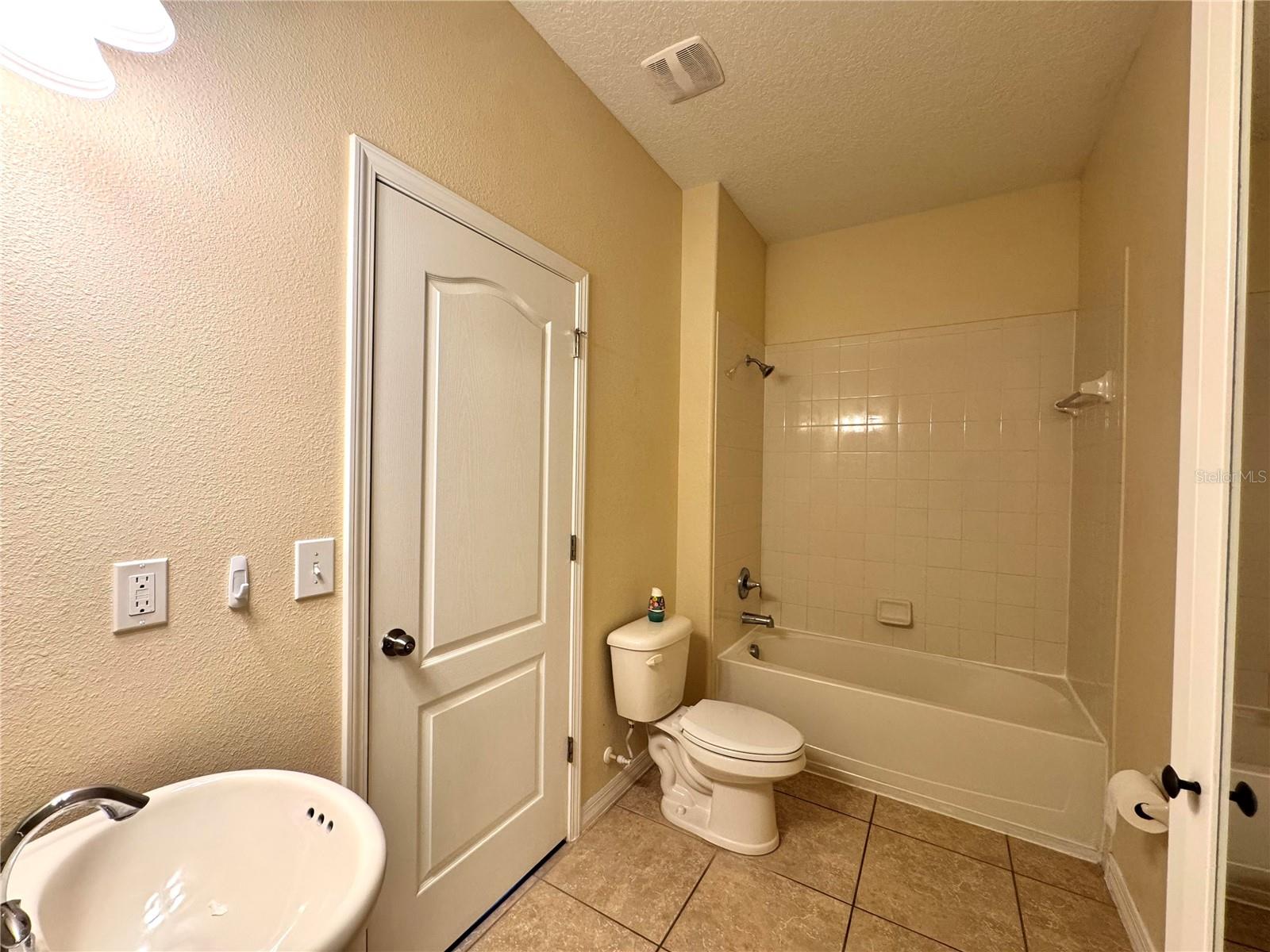 2890 Spring Breeze Way Property Photo 30