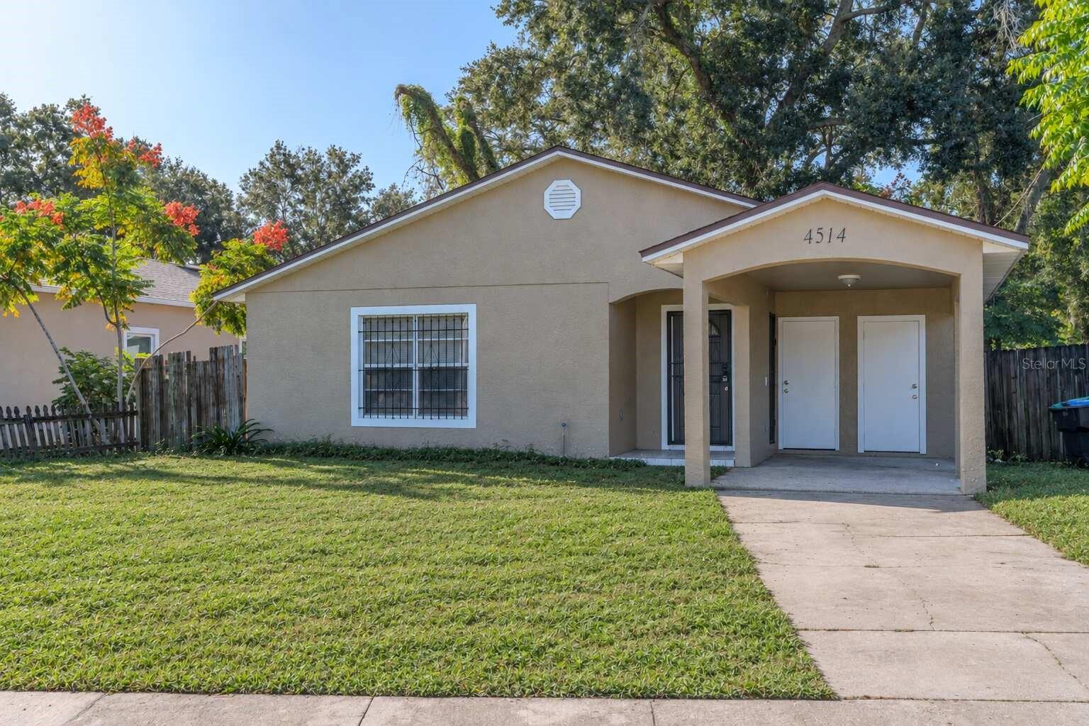 4514 Cypress St Property Photo 2
