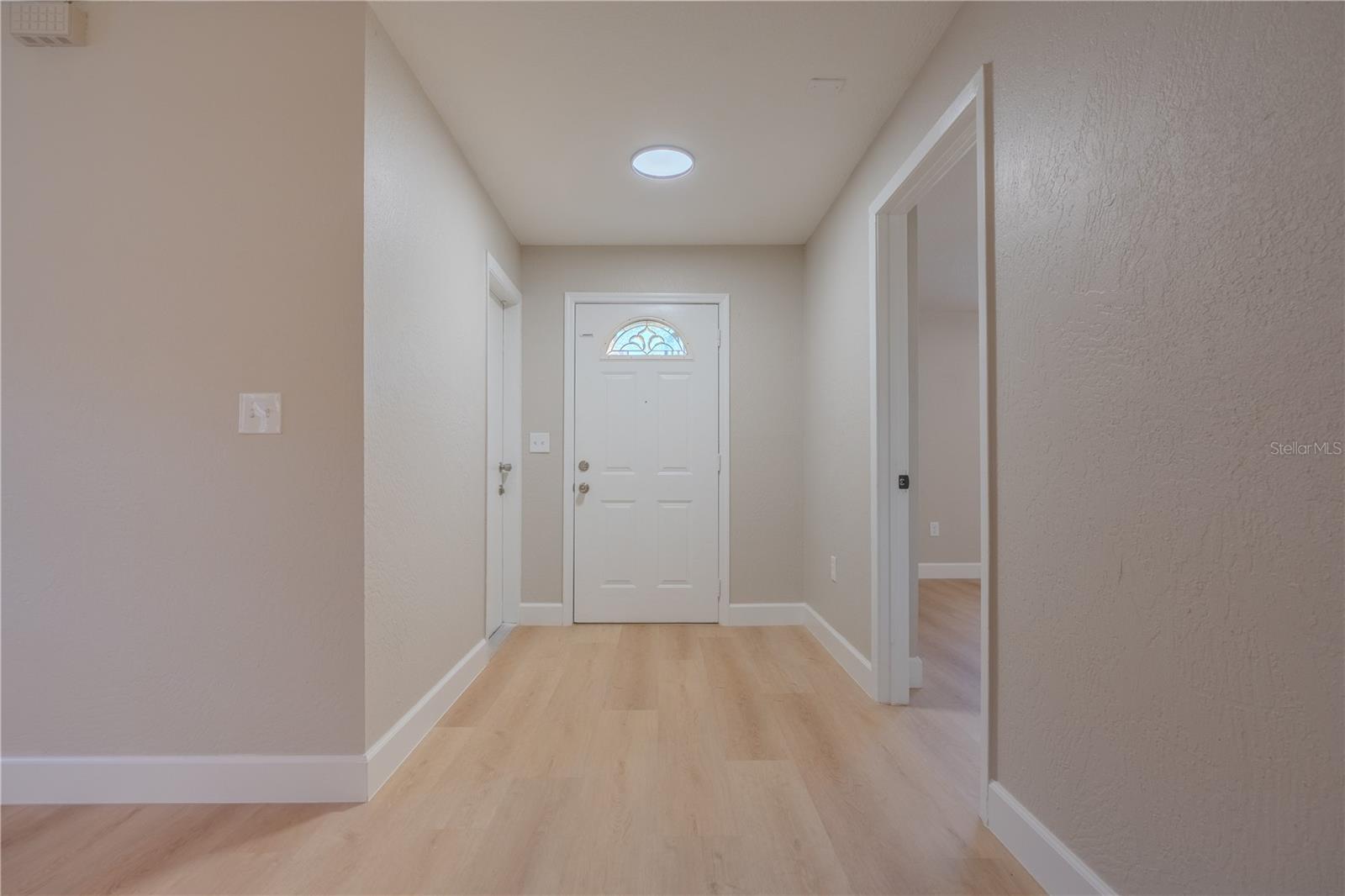 4514 Cypress St Property Photo 3