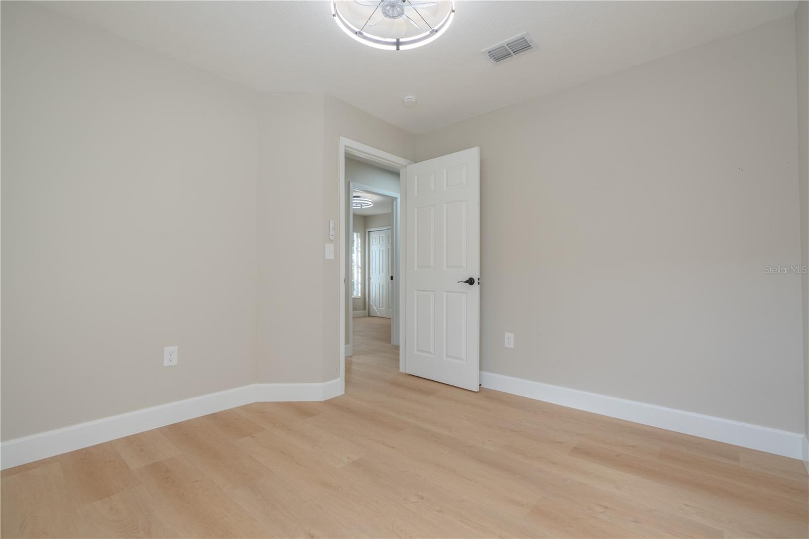 4514 Cypress St Property Photo 21