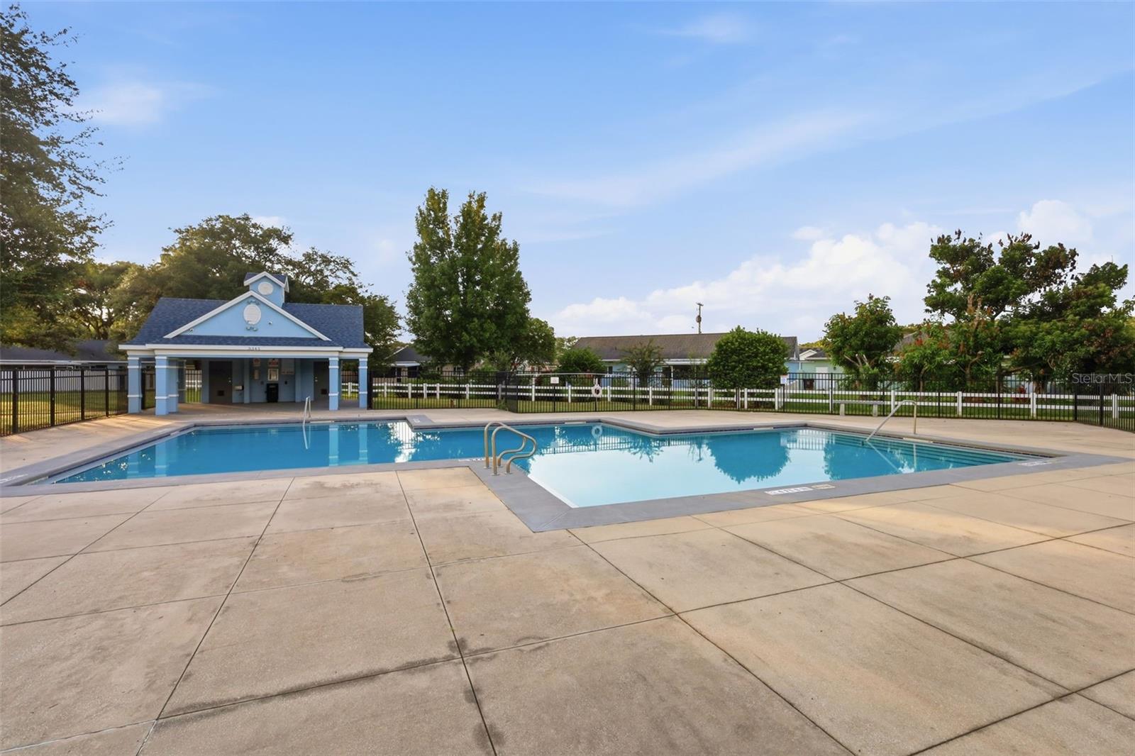 8405 Oak Bluff Dr Property Photo 28