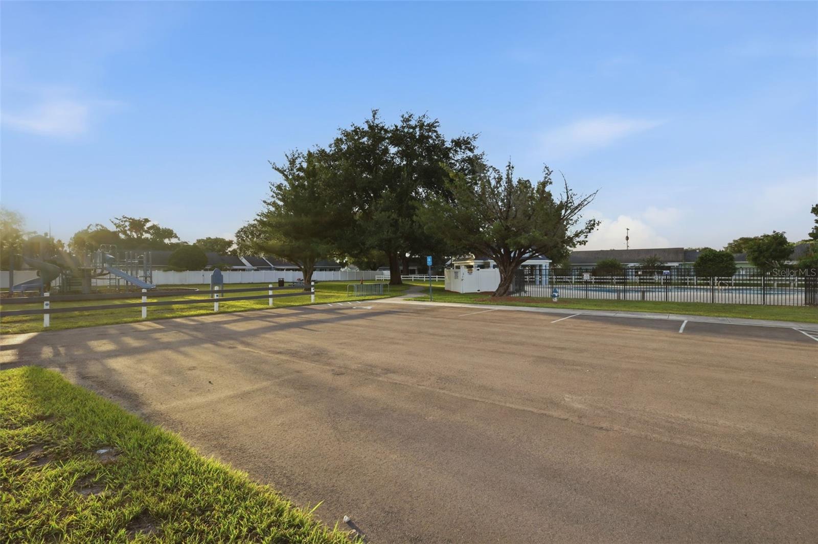 8405 Oak Bluff Dr Property Photo 31