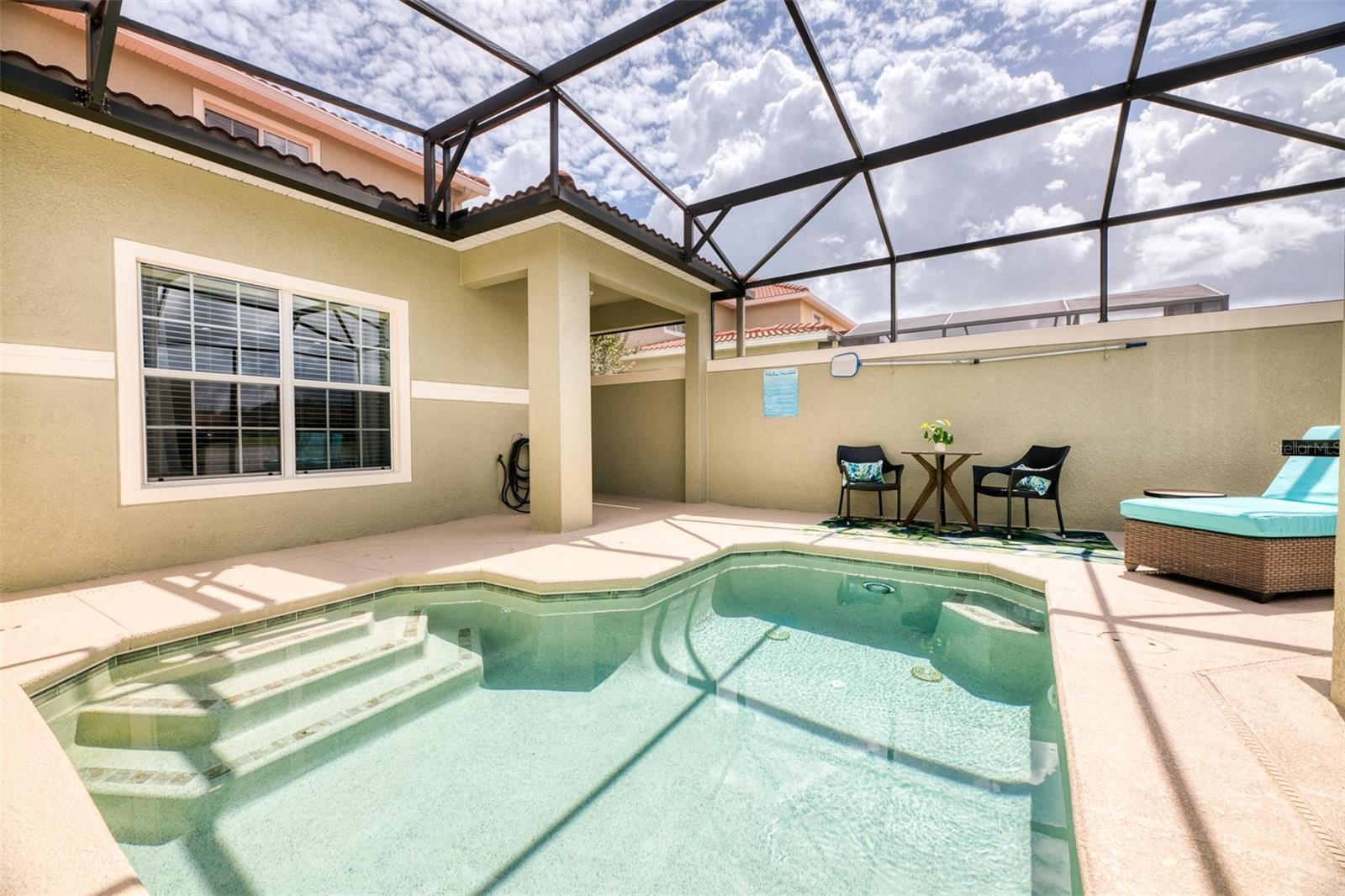 8938 Cuban Palm Rd Property Photo 3