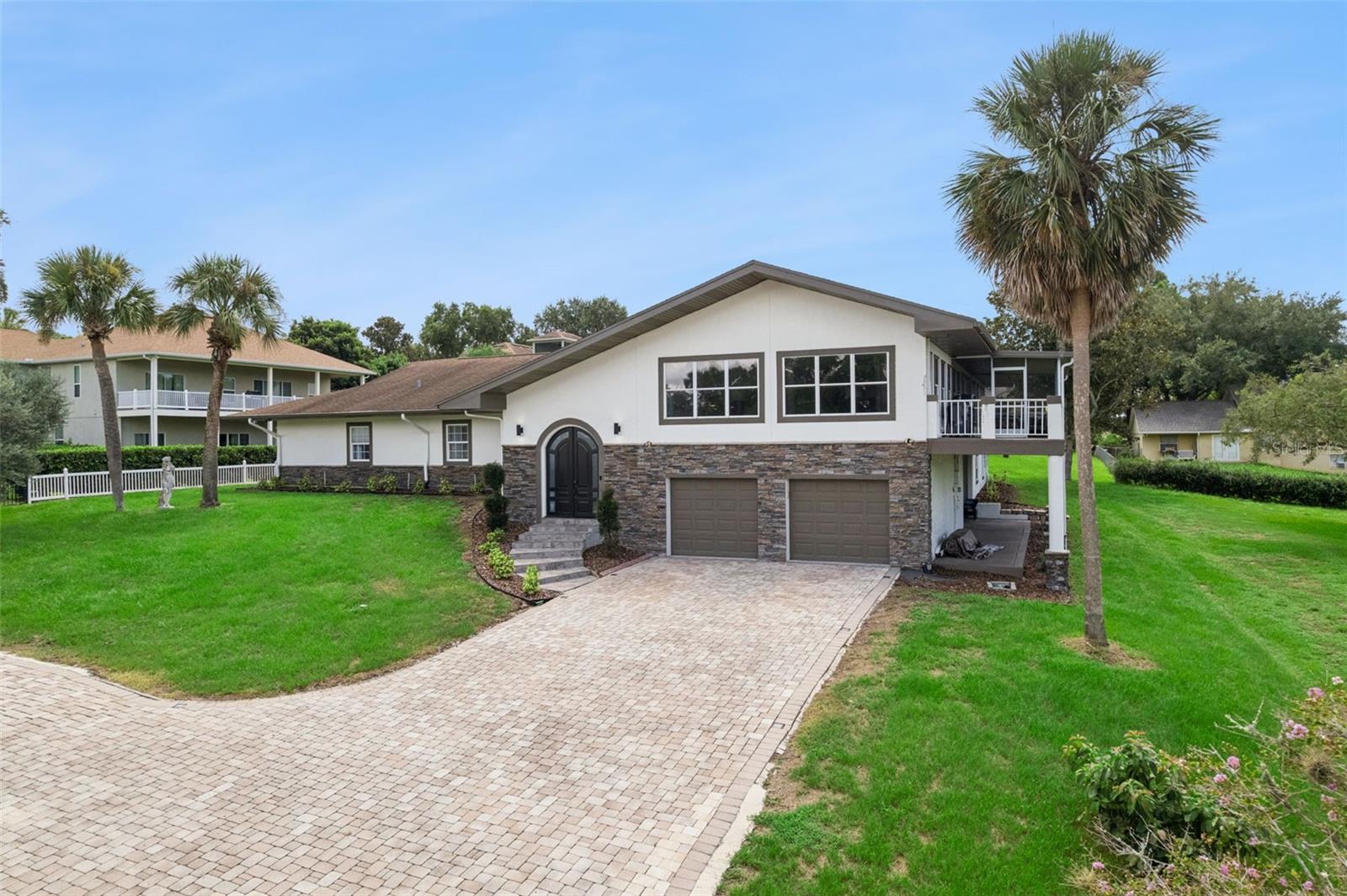 12634 Valencia Dr Property Photo 3