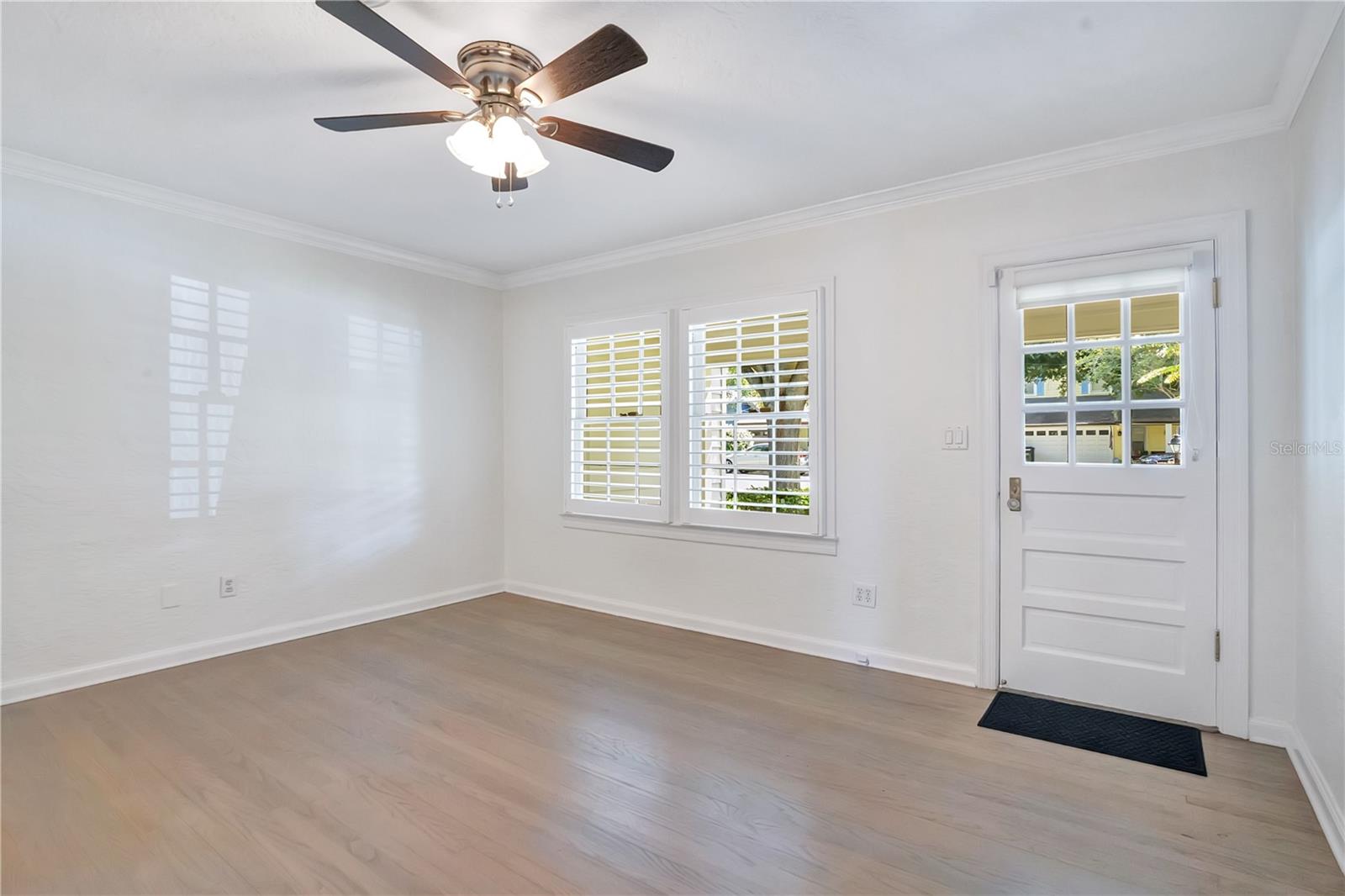 2102 Harrison Ave Property Photo 4
