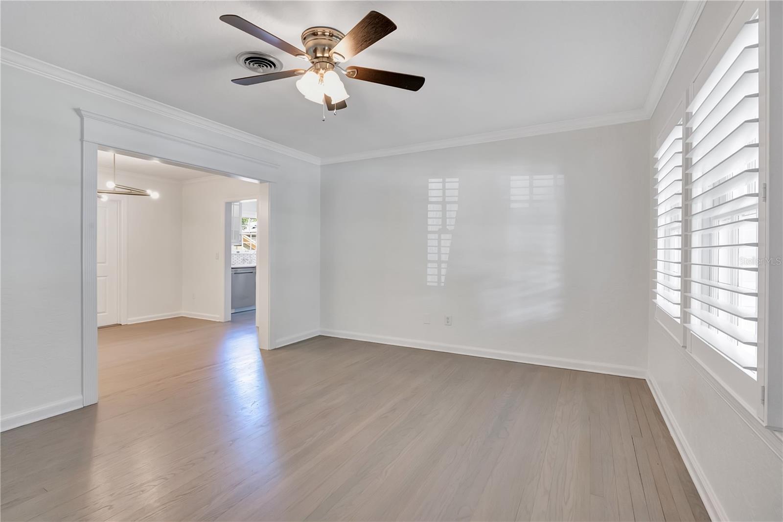 2102 Harrison Ave Property Photo 5