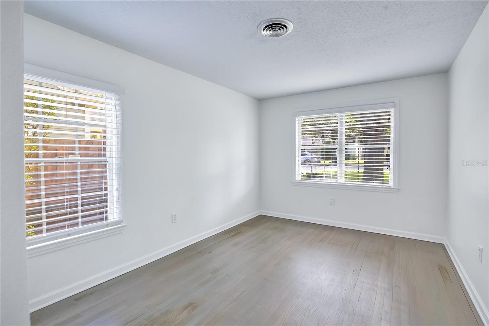 2102 Harrison Ave Property Photo 15