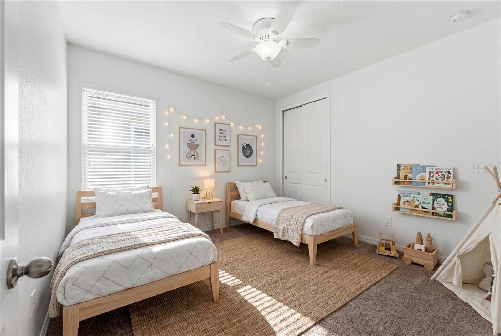 13786 Summer Harbor Ct Property Photo 9
