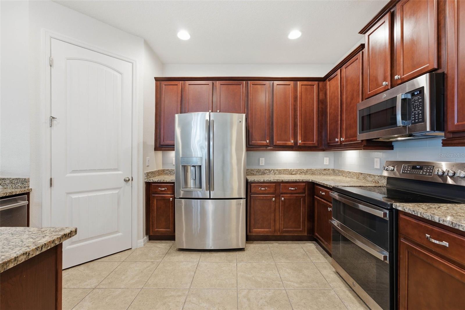 13786 Summer Harbor Ct Property Photo 20