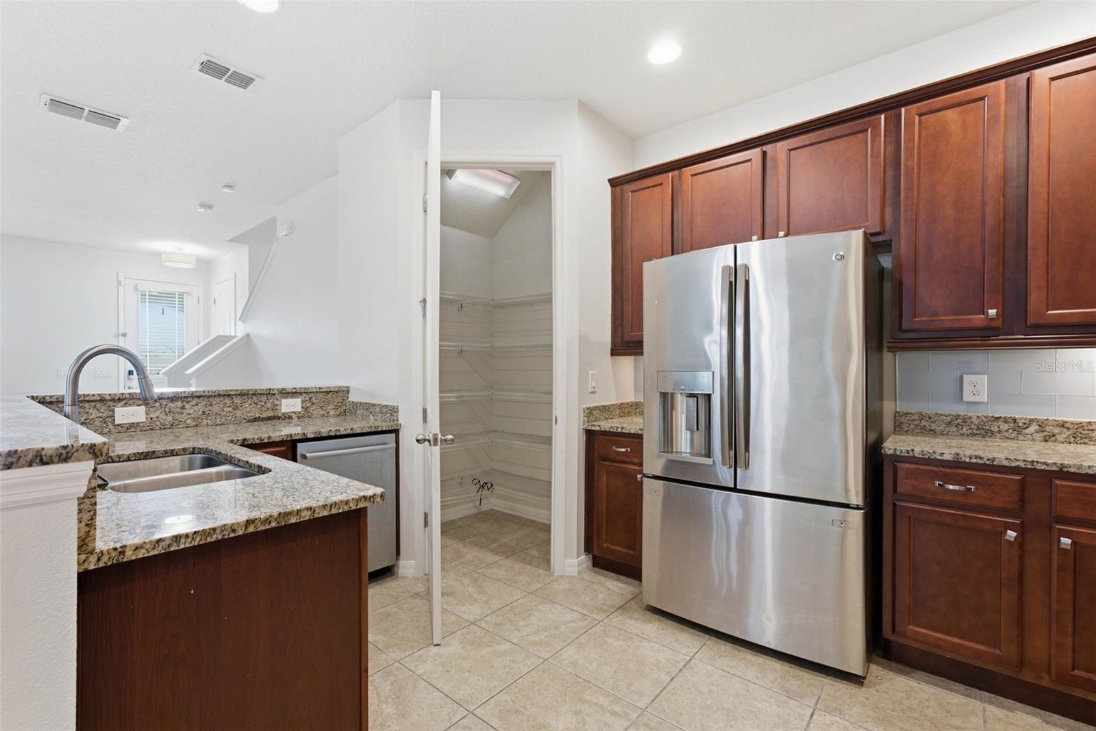 13786 Summer Harbor Ct Property Photo 23