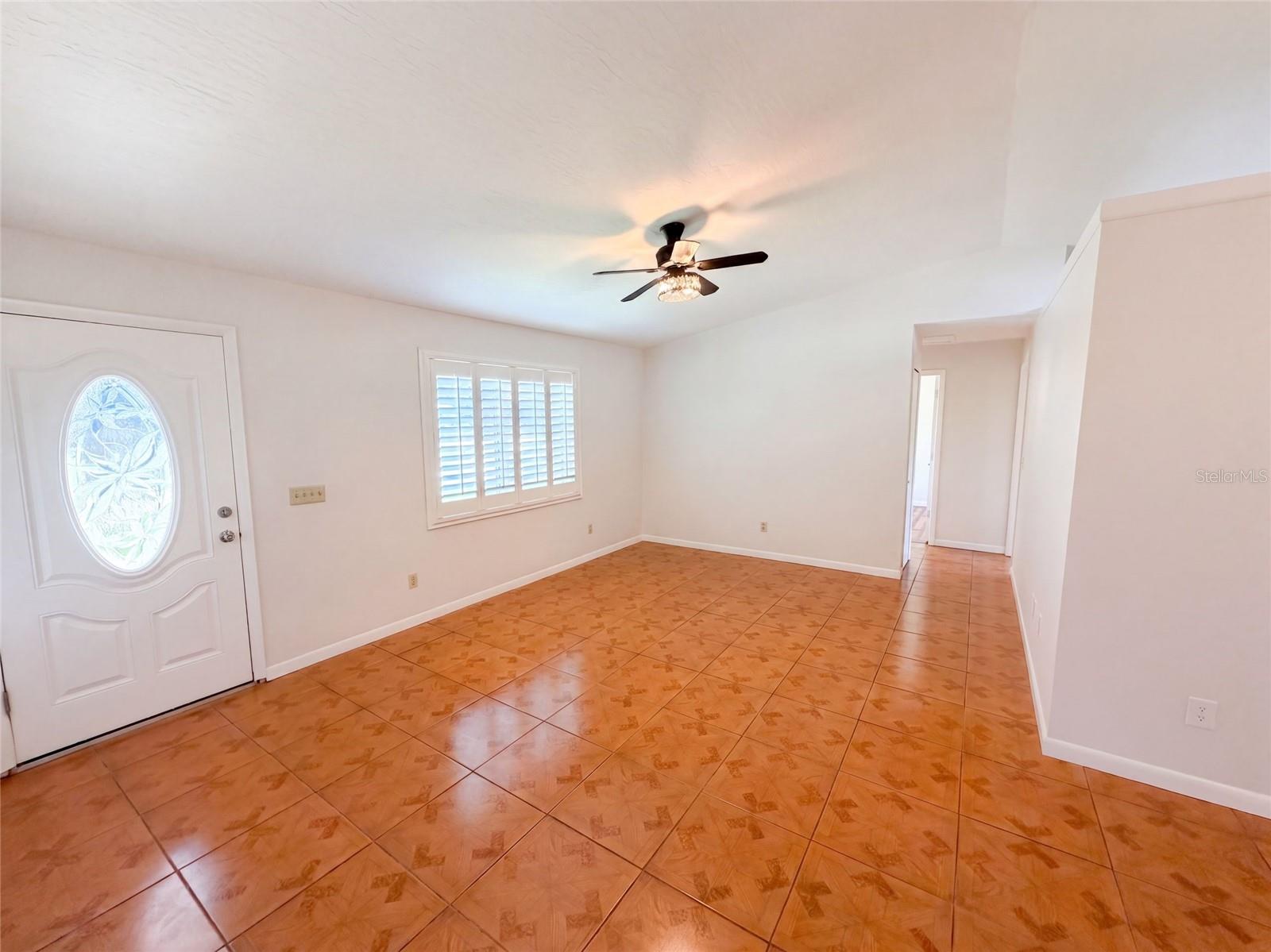 1008 Lynbrook St Nw Property Photo 7