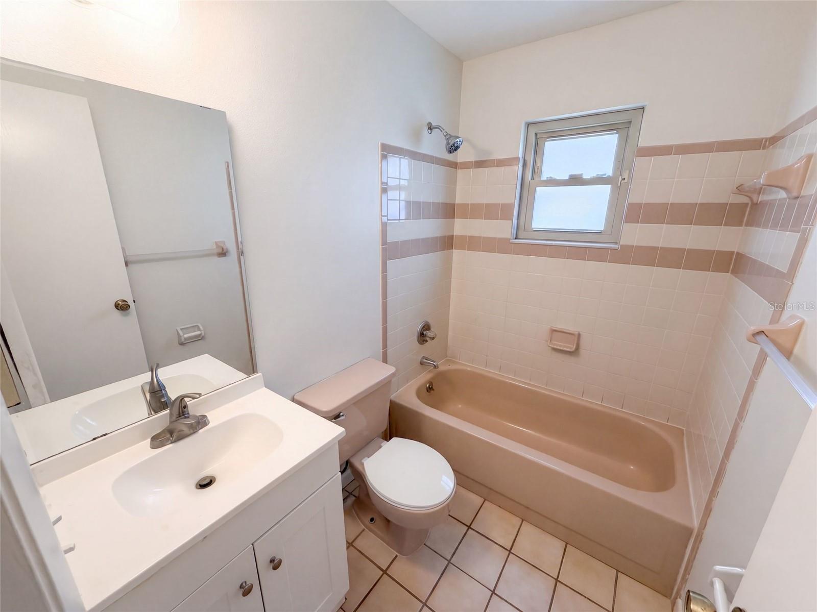 1008 Lynbrook St Nw Property Photo 17