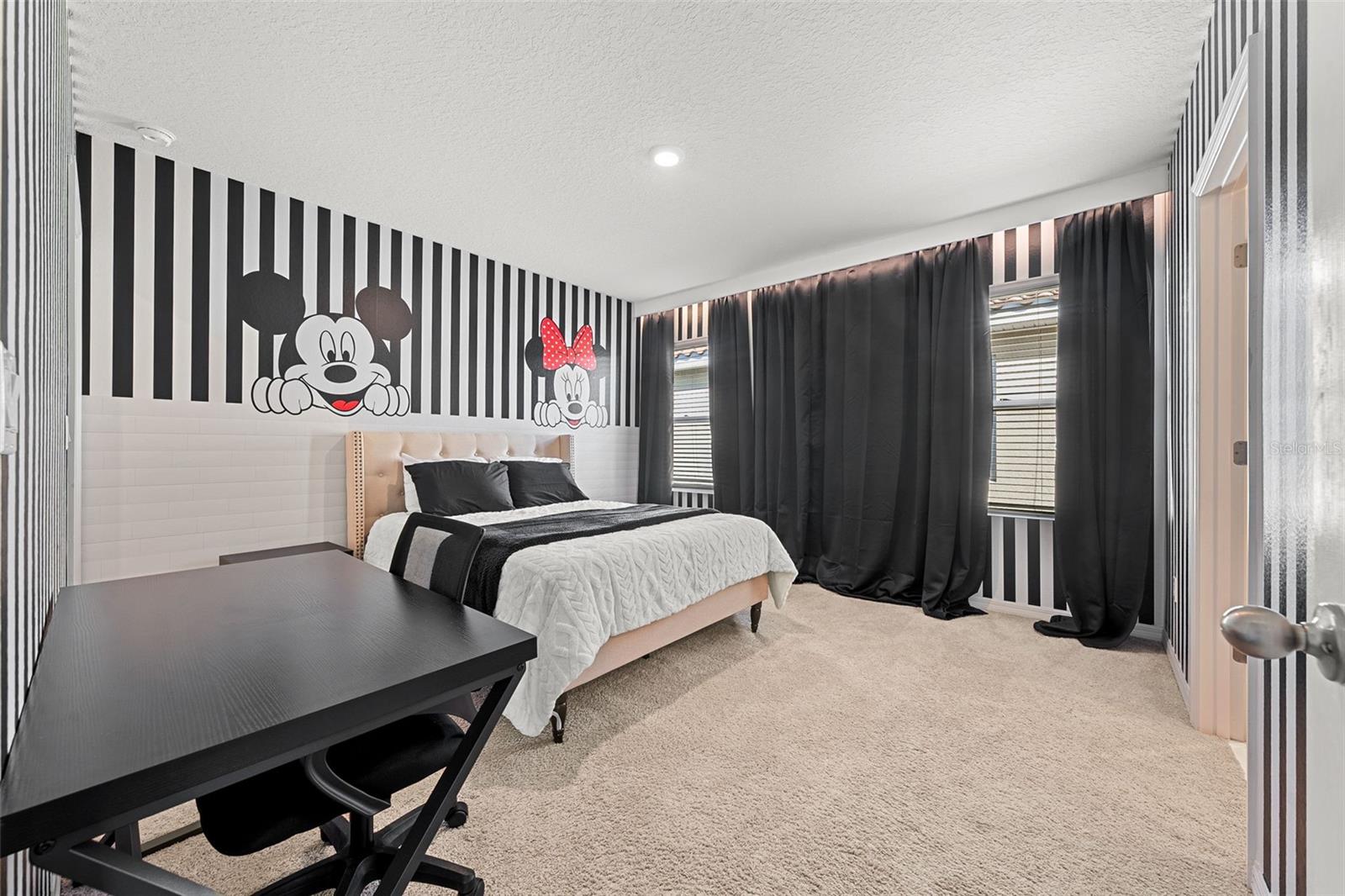 7552 Oakmoss Loop Property Photo 18