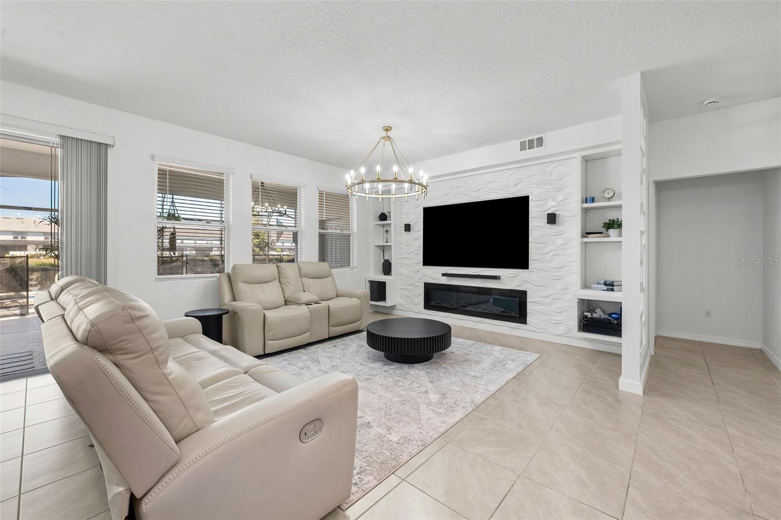 7552 Oakmoss Loop Property Photo 40