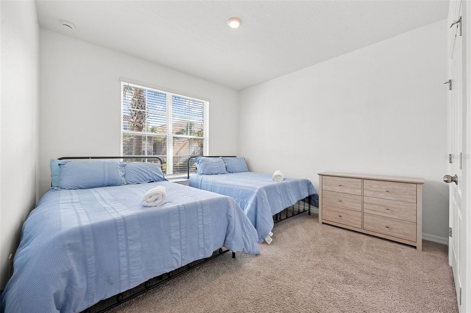 7552 Oakmoss Loop Property Photo 46