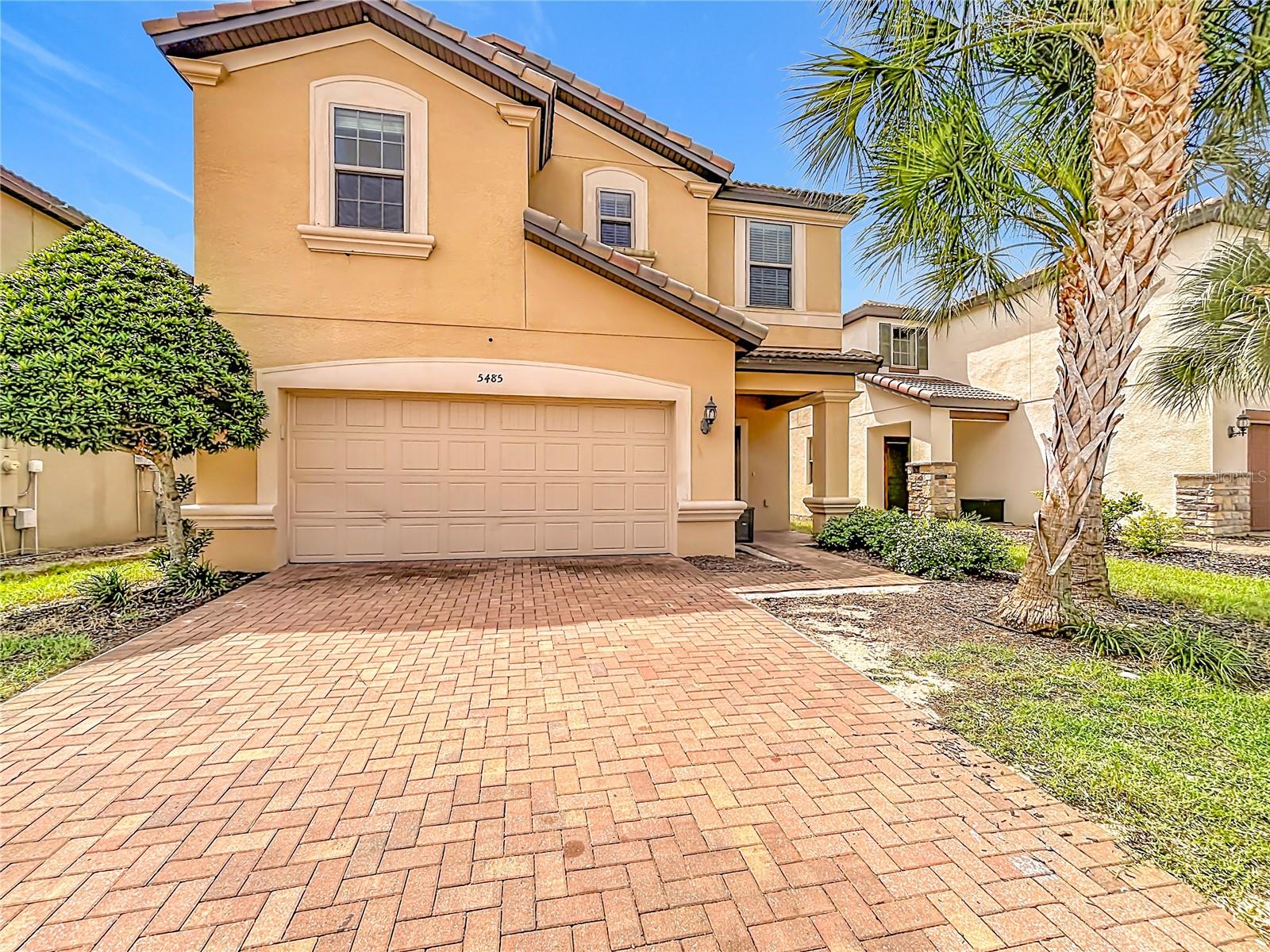 5485 MISTY OAK CIR Property Photo 1