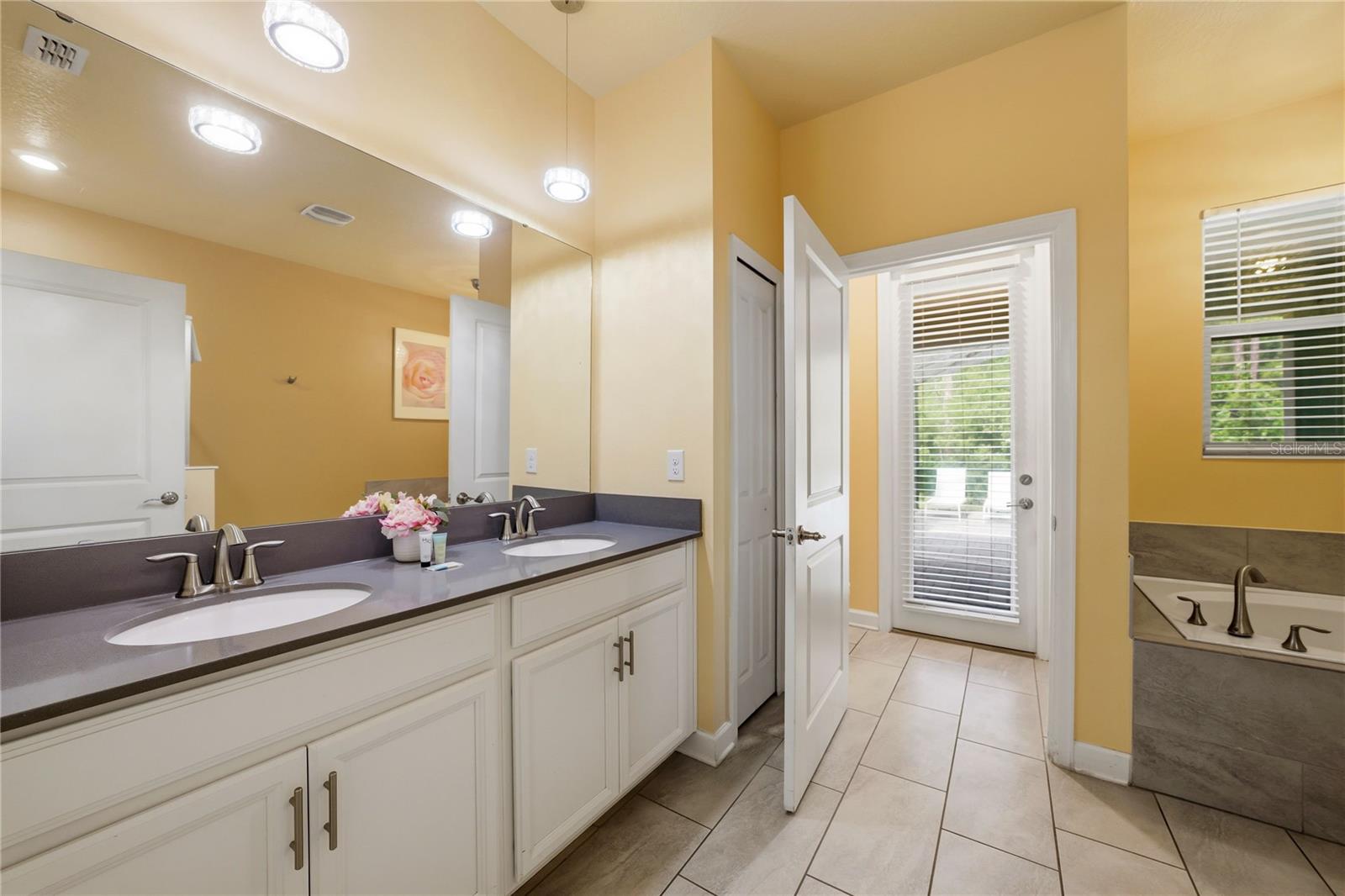 2703 Bookmark Dr Property Photo 27