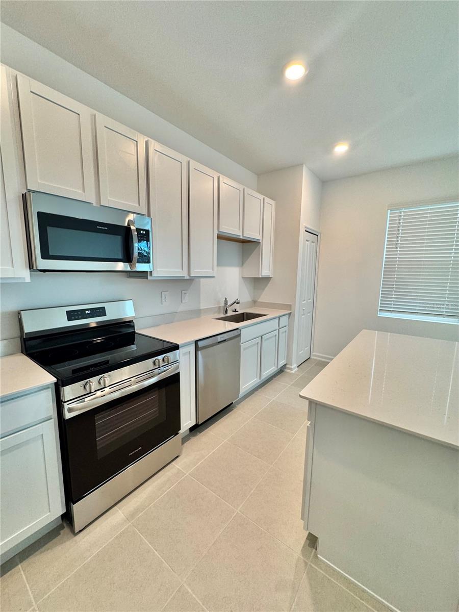 2557 Skyline Loop Property Photo 2